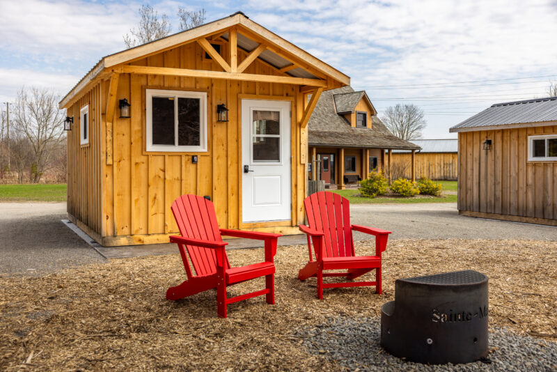 Sainte-Marie Cabin and fire pit
